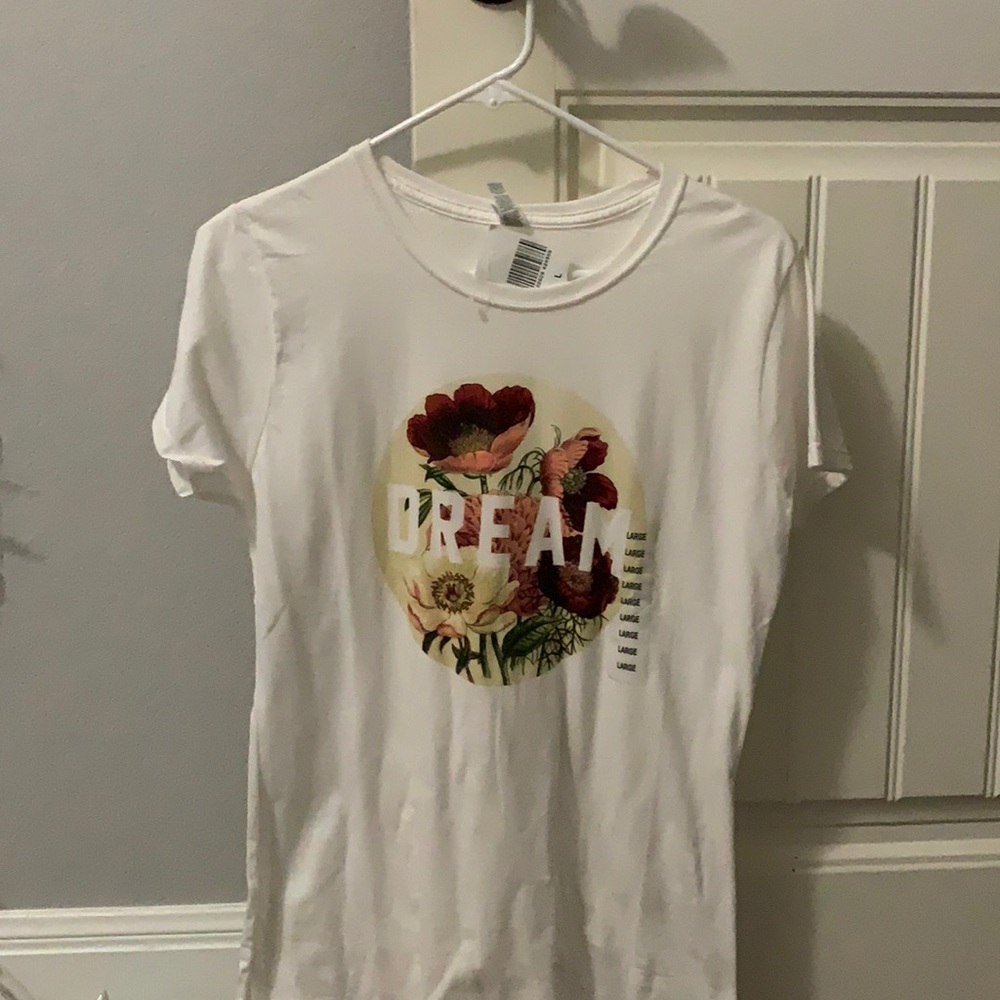 “dream” tee
